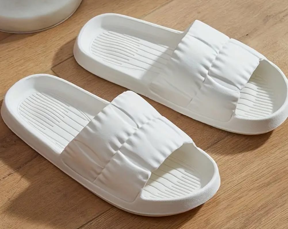 White elegant flip slippers